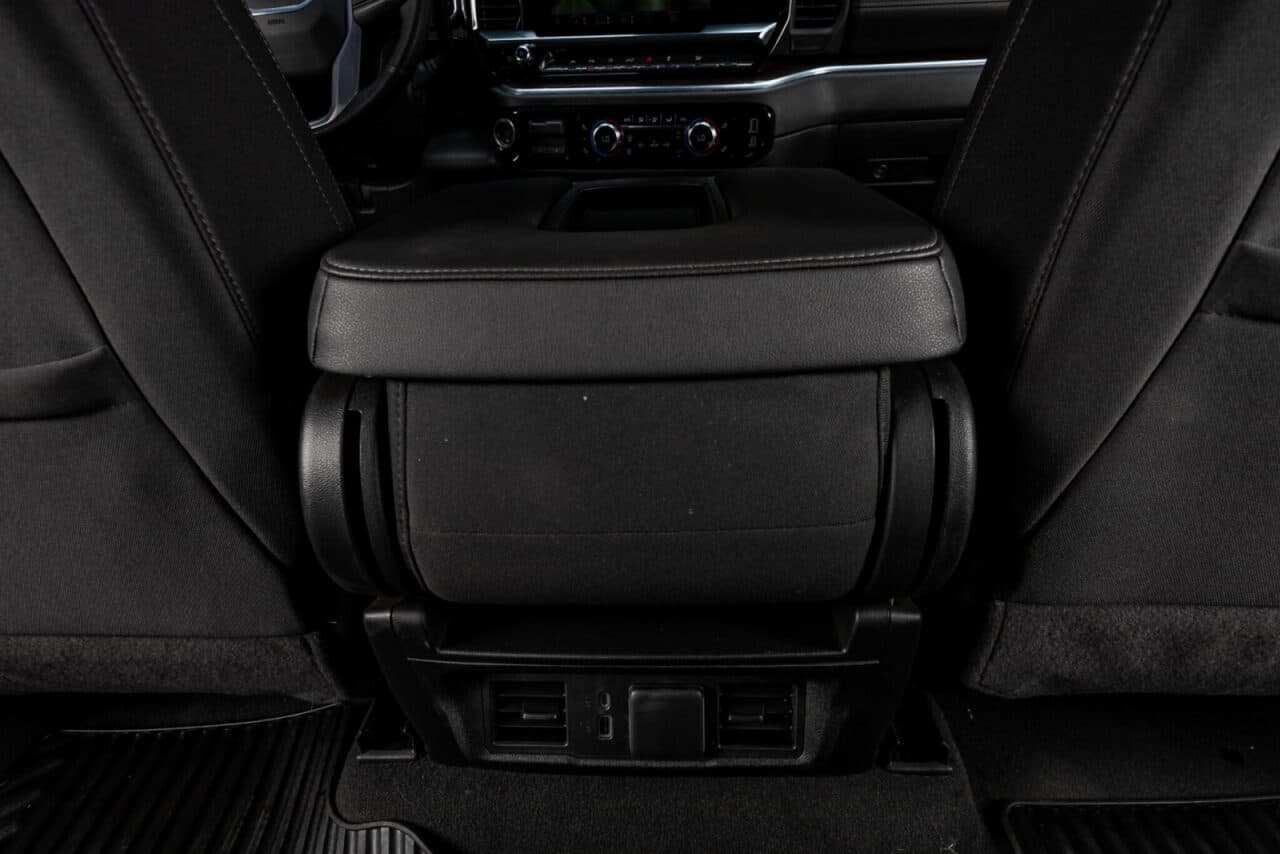 2024 GMC Sierra 1500 SLE — photo 27 of 35