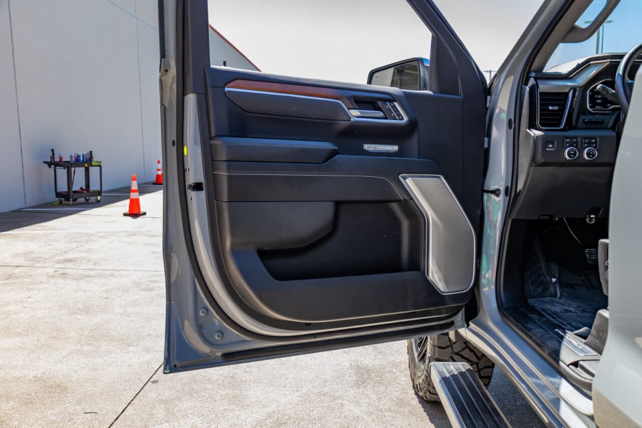 2025 GMC Sierra 1500 Denali — photo 35 of 40
