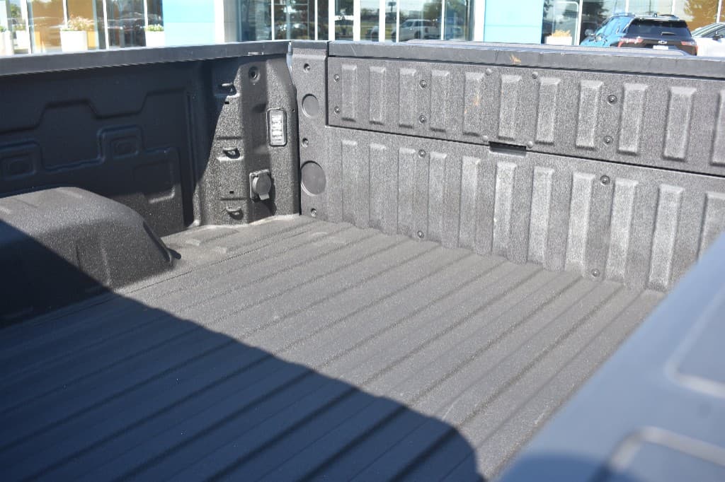 2023 GMC Sierra 1500 Denali 4WD — photo 9 of 22