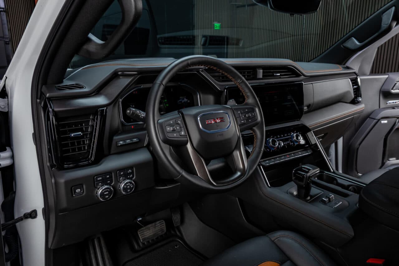 2026 GMC Sierra 1500 AT4 — photo 13 of 37