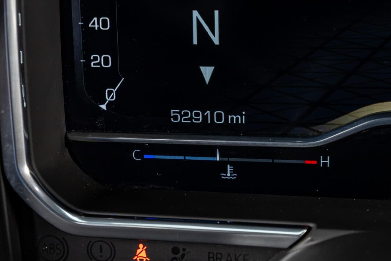 2023 GMC Sierra 1500 AT4 — photo 19 of 38