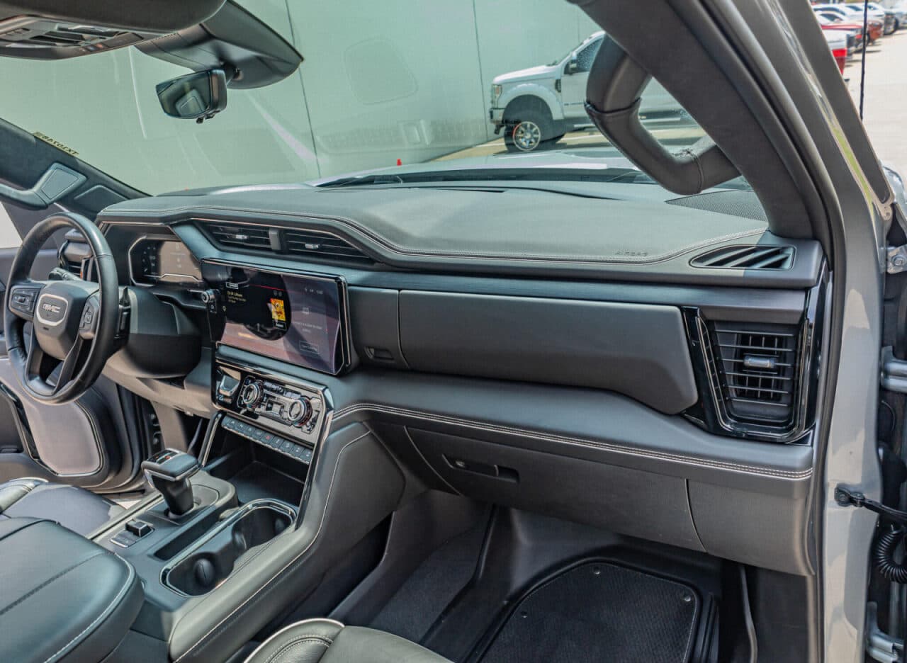 2023 GMC Sierra 1500 AT4X — photo 15 of 39