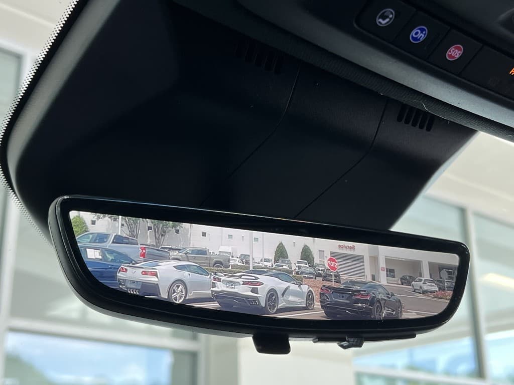 2021 Cadillac Escalade Sport — photo 22 of 27