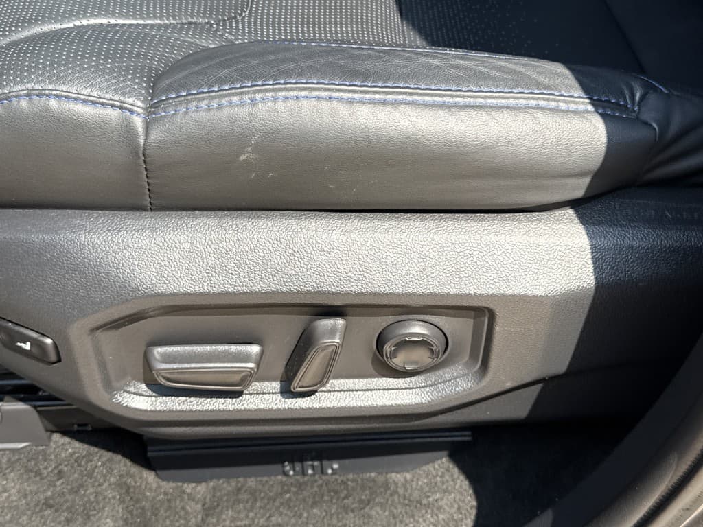 2024 Toyota Tundra Platinum Hybrid 4WD — photo 8 of 18