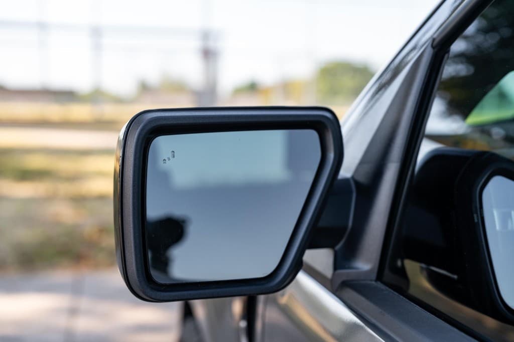 2024 Ford F-150 XL Regular Cab 4x4 — photo 14 of 36