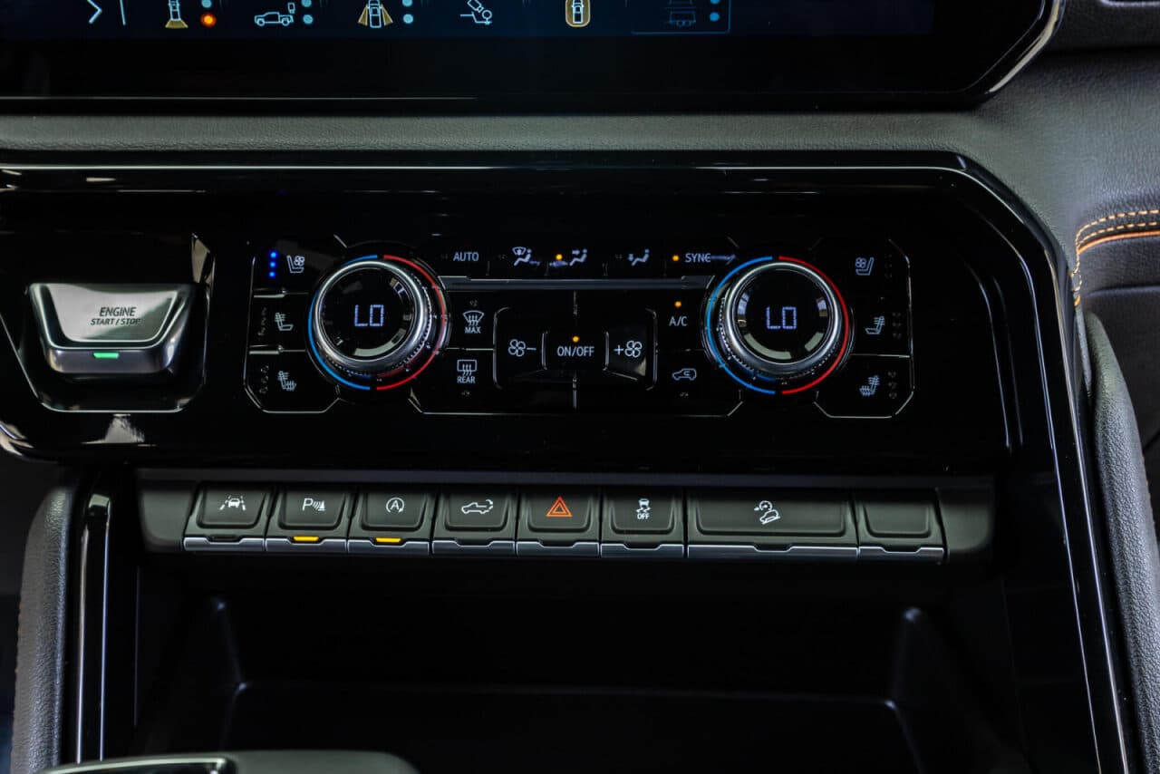 2026 GMC Sierra 1500 AT4 — photo 22 of 36