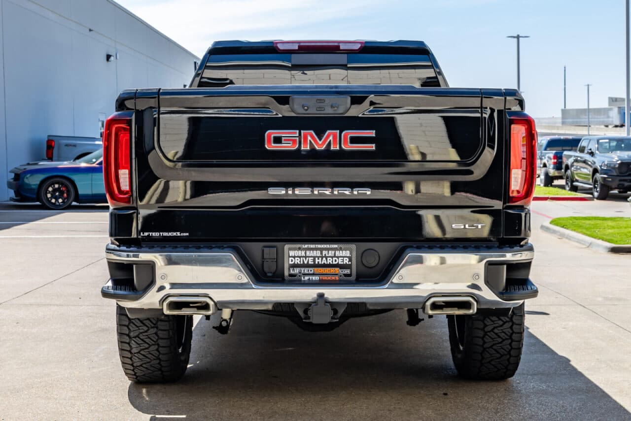 2025 GMC Sierra 1500 SLT — photo 6 of 40