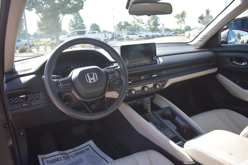 2023 Honda Accord EX FWD — photo 16 of 23
