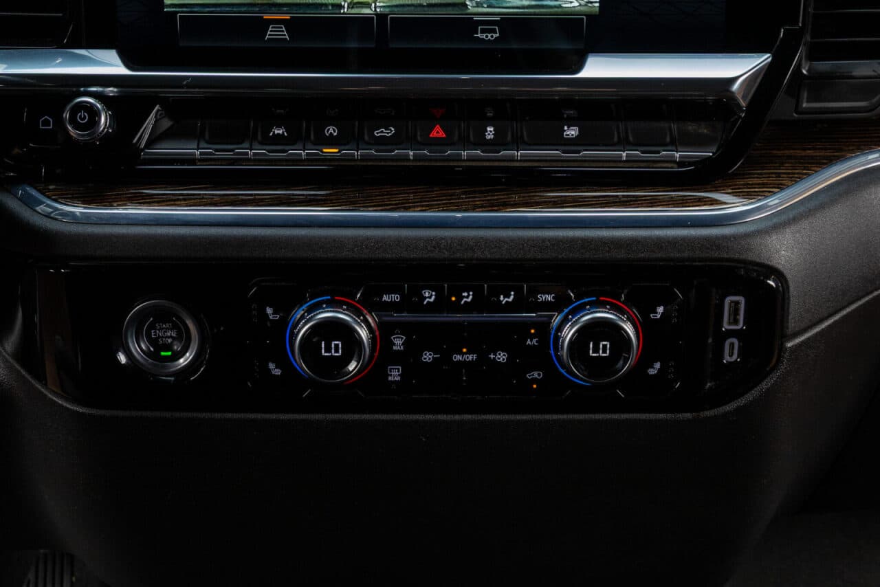 2024 GMC Sierra 1500 Elevation — photo 23 of 37
