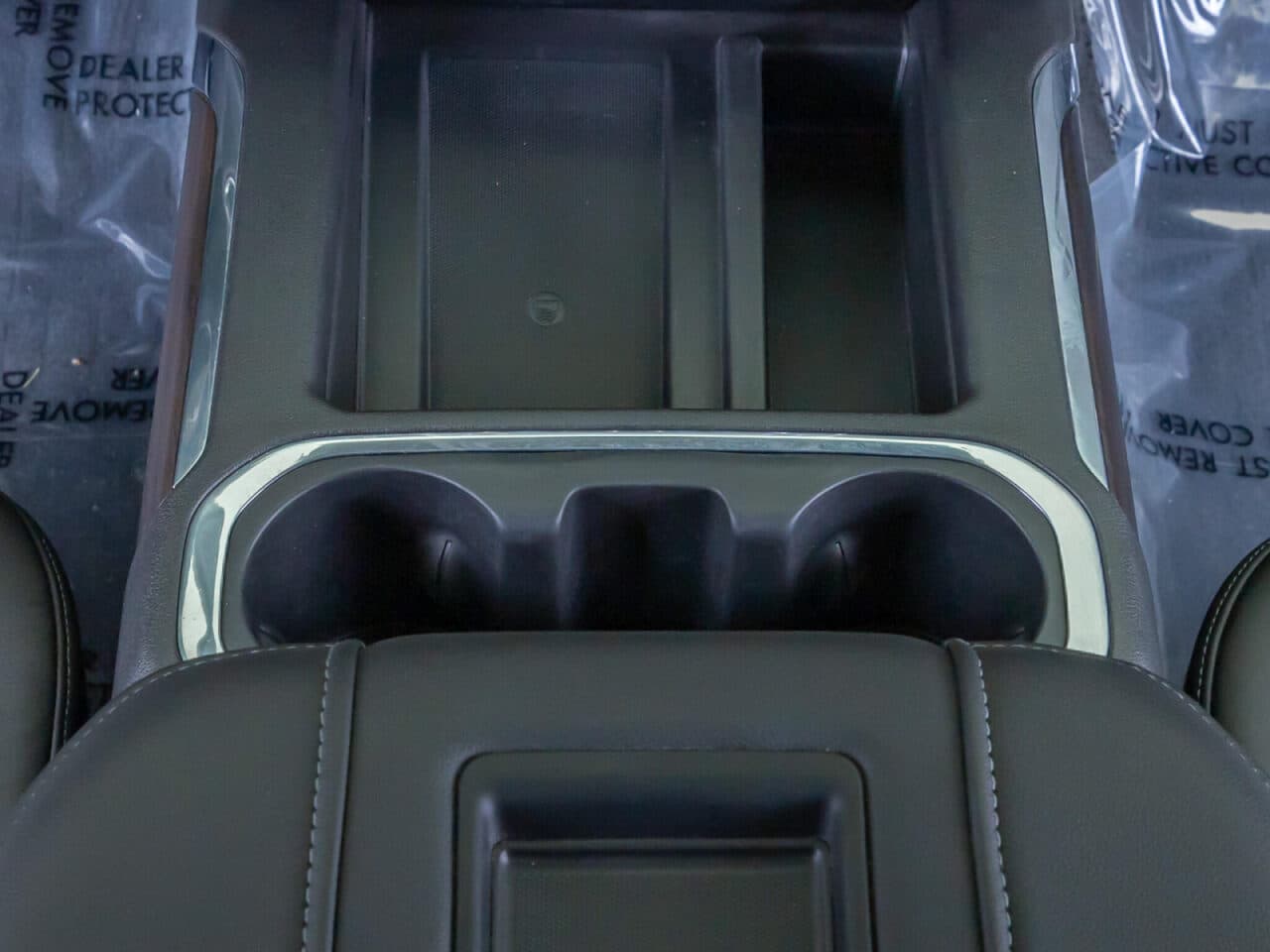 2020 GMC Sierra 1500 SLT — photo 24 of 38