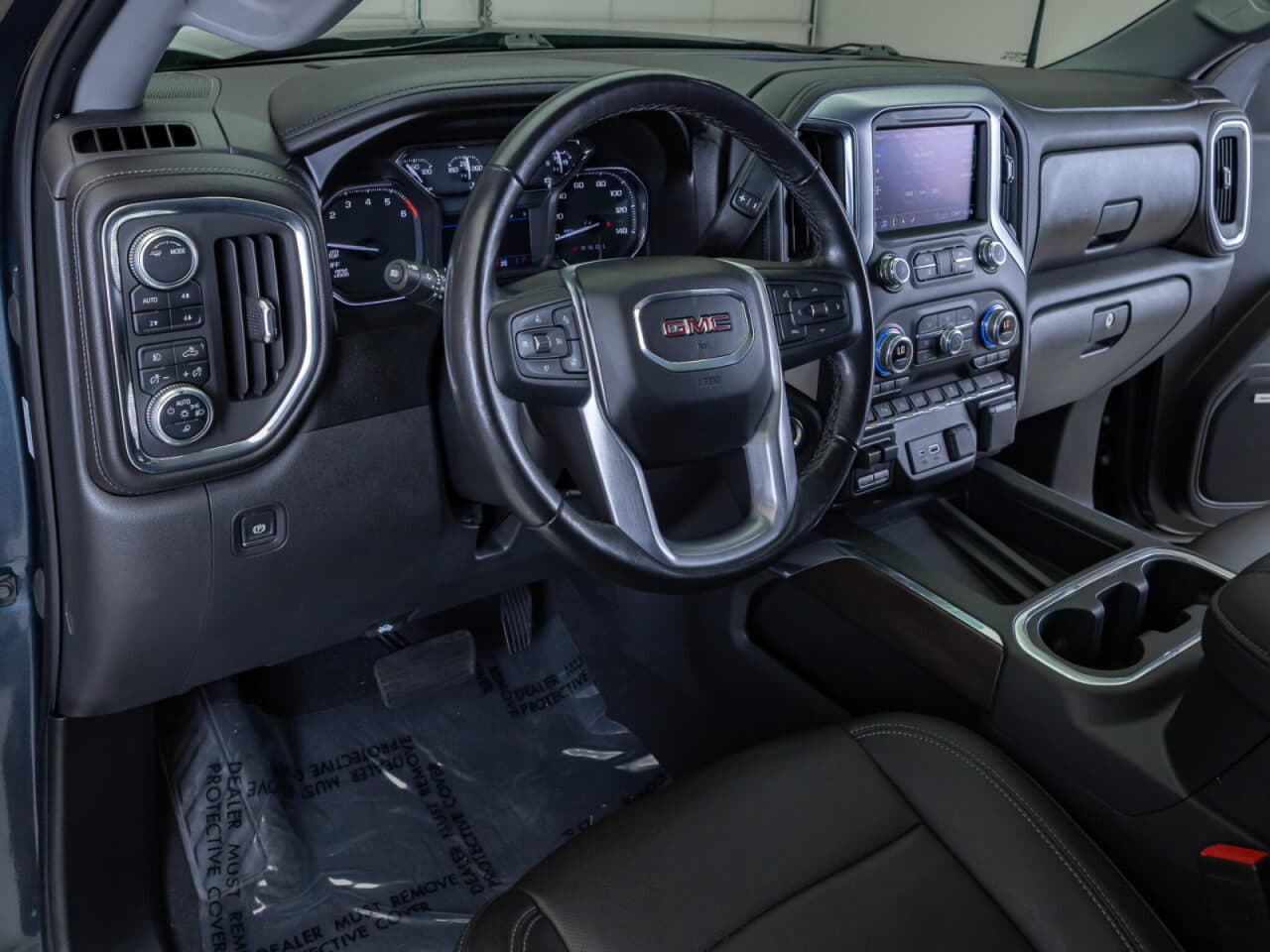 2020 GMC Sierra 1500 SLT — photo 14 of 38