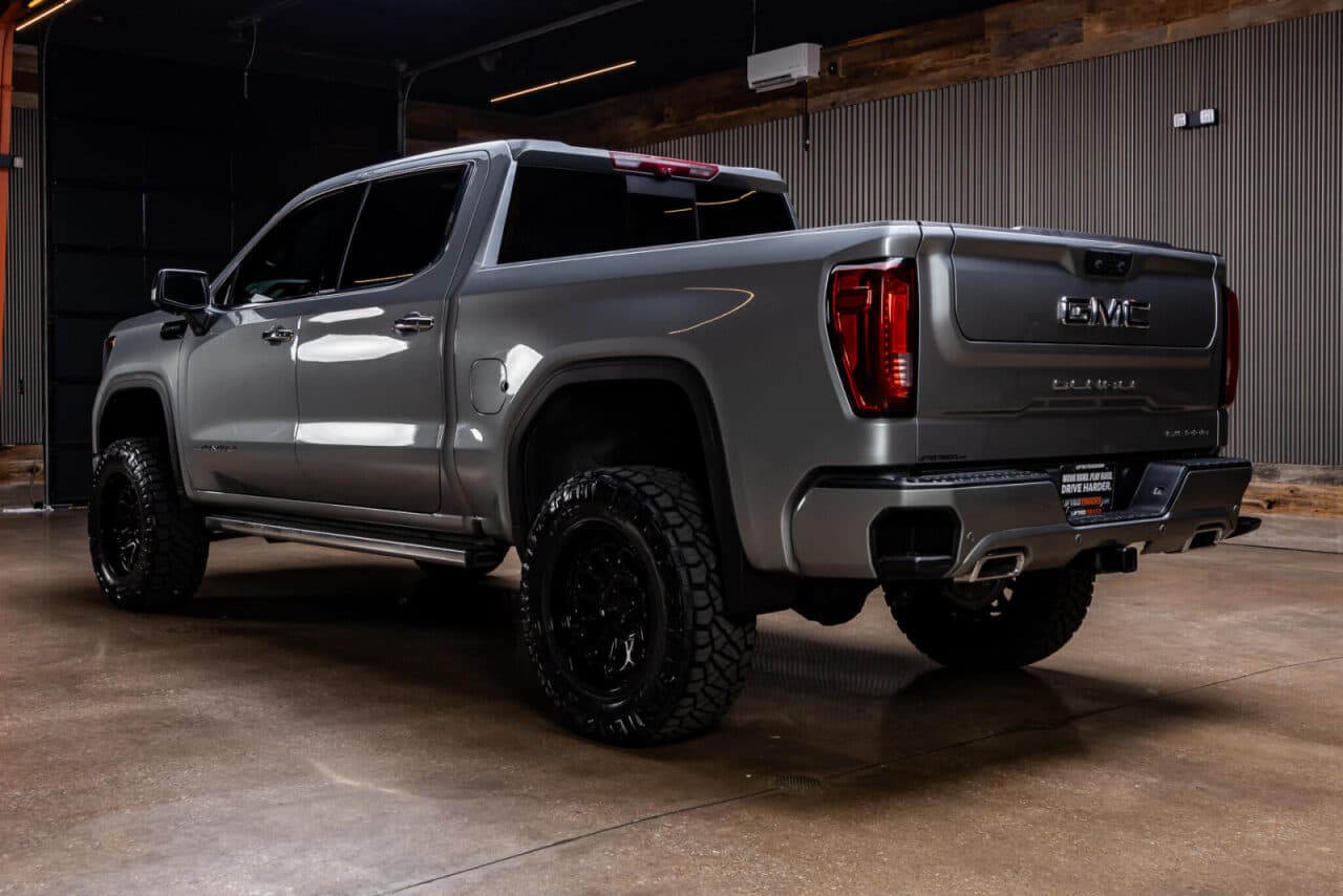 2025 GMC Sierra 1500 Denali Ultimate — photo 5 of 40