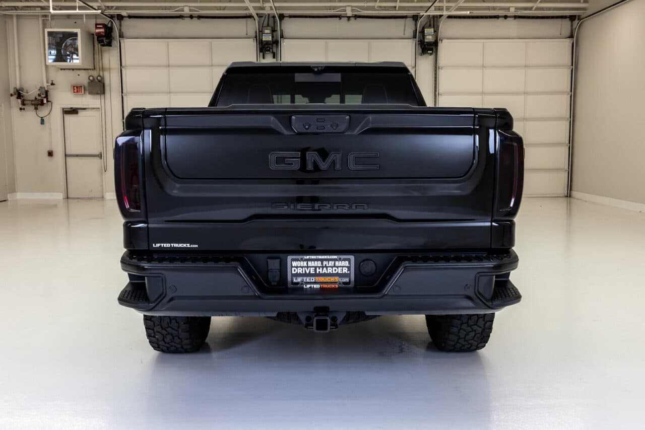 2024 GMC Sierra 1500 AT4X — photo 6 of 37