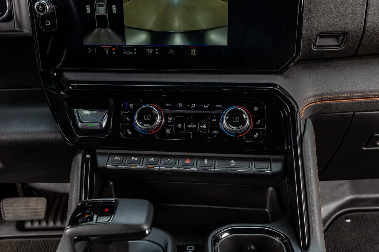 2026 GMC Sierra 1500 AT4 — photo 23 of 38