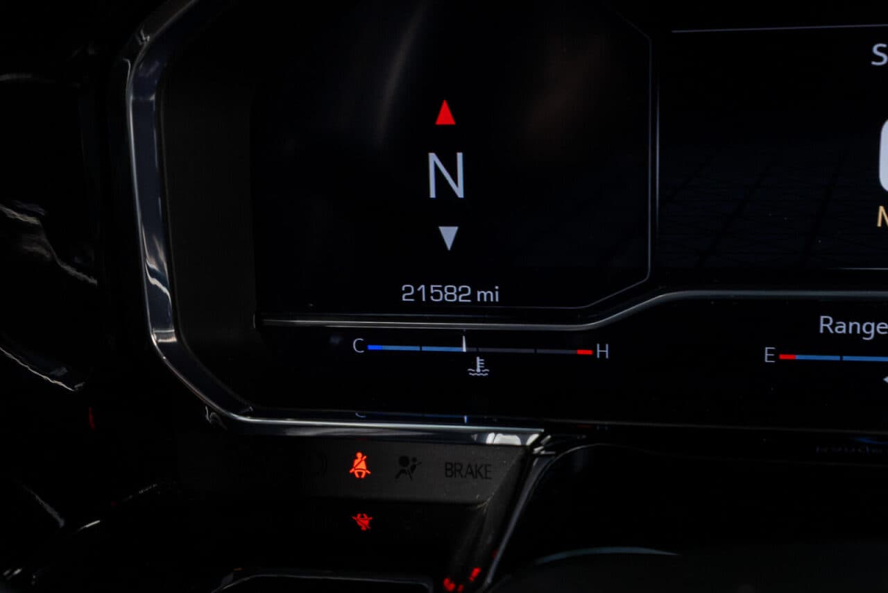 2024 GMC Sierra 1500 Elevation — photo 17 of 37