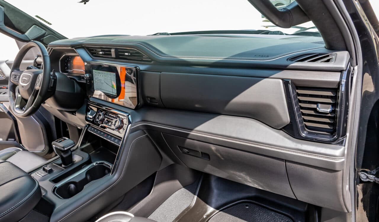 2025 GMC Sierra 1500 AT4X — photo 16 of 39