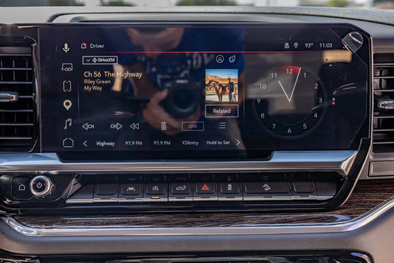 2025 GMC Sierra 1500 Elevation — photo 19 of 35