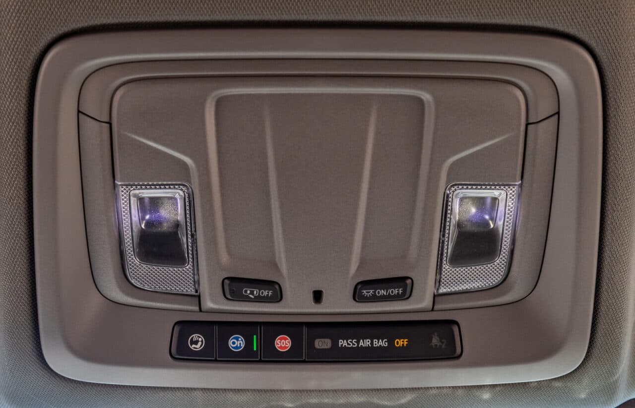 2025 GMC Sierra 1500 Elevation — photo 23 of 35