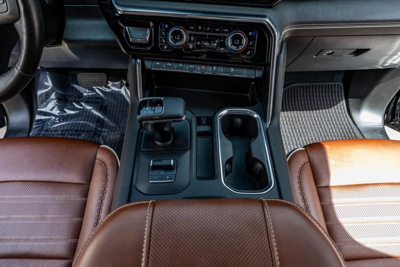2025 GMC Sierra 1500 Denali Ultimate — photo 26 of 40