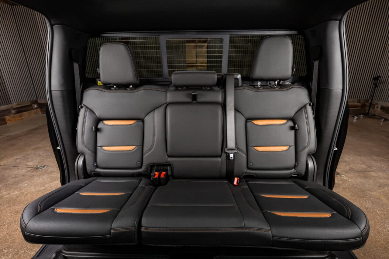 2026 GMC Sierra 1500 AT4 — photo 32 of 38