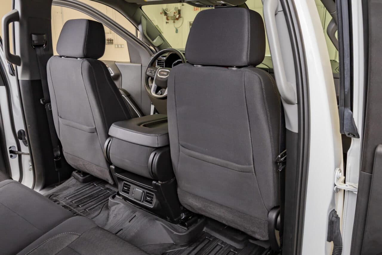2024 GMC Sierra 1500 Elevation — photo 29 of 38