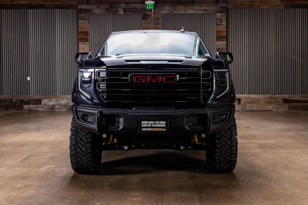 2025 GMC Sierra 1500 AT4X — photo 2 of 38