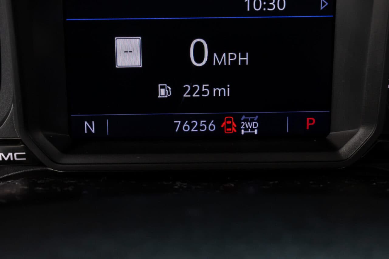 2020 GMC Sierra 1500 AT4 — photo 19 of 38