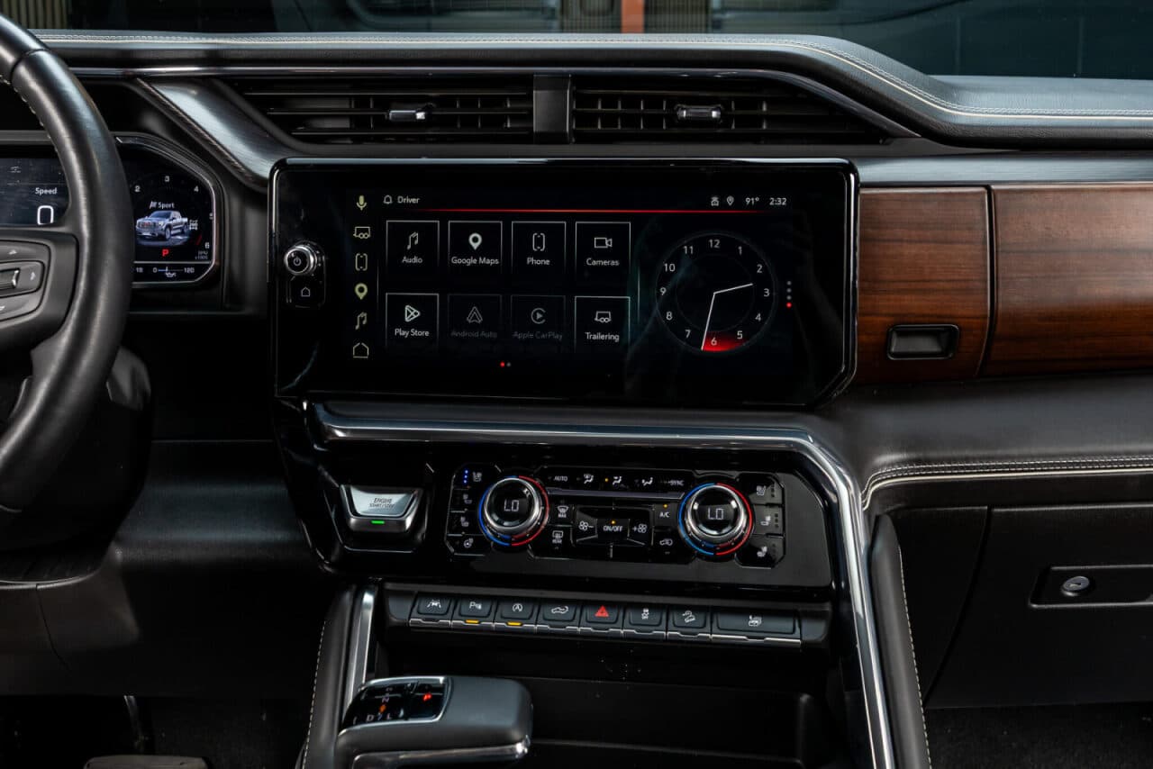 2024 GMC Sierra 1500 Denali Ultimate — photo 22 of 40