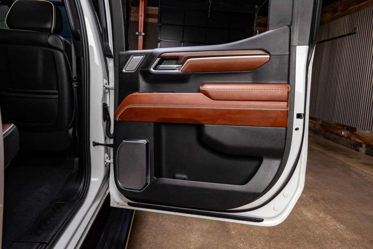 2024 GMC Sierra 1500 Denali Ultimate — photo 38 of 40