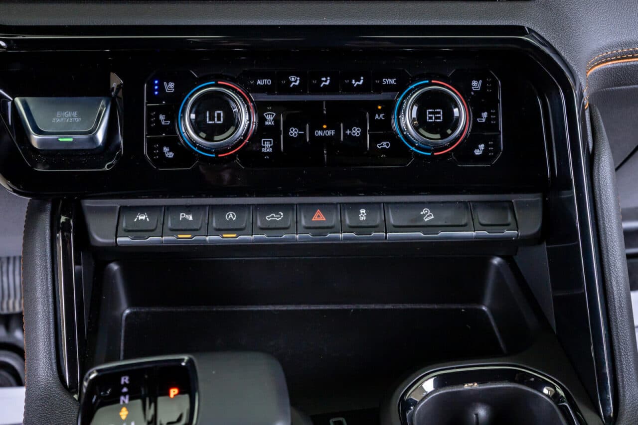 2026 GMC Sierra 1500 AT4 — photo 22 of 36