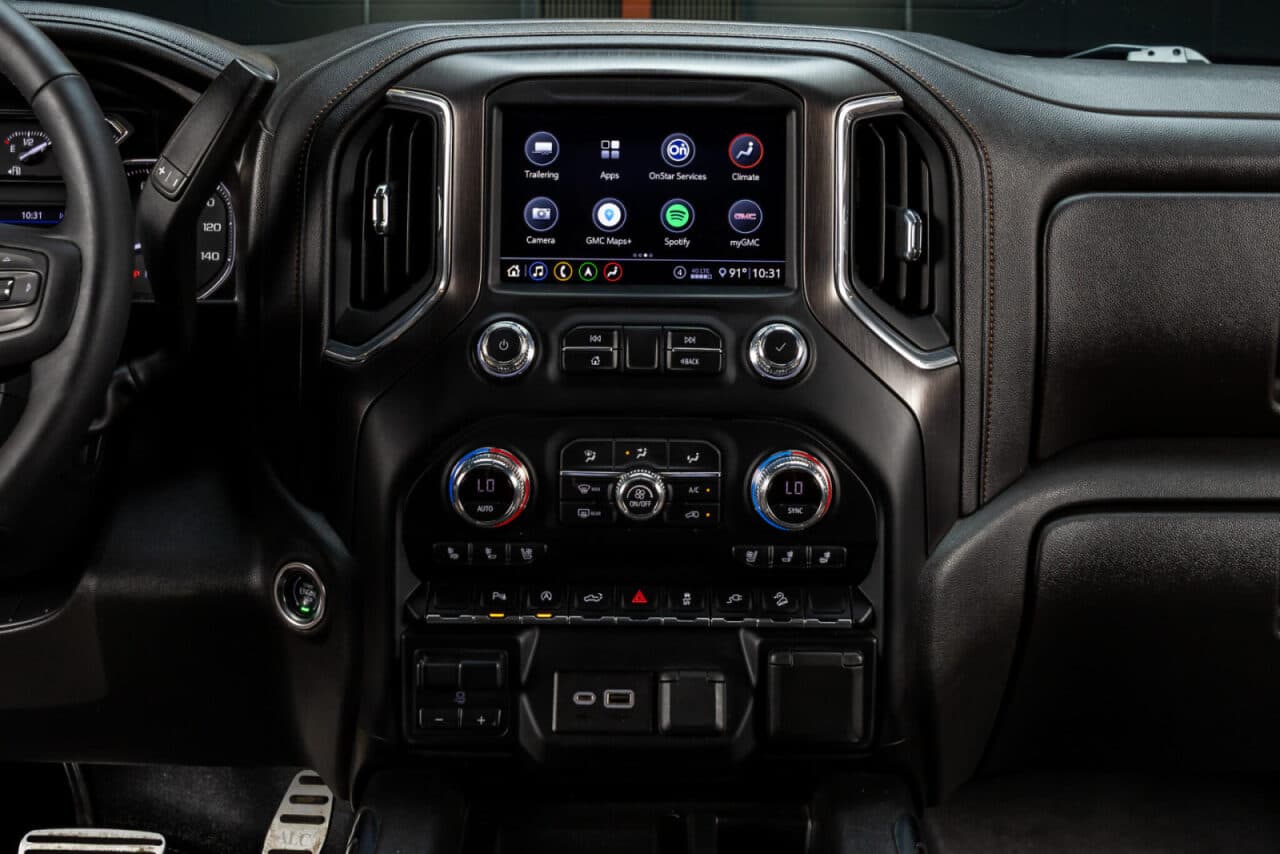 2020 GMC Sierra 1500 AT4 — photo 21 of 38