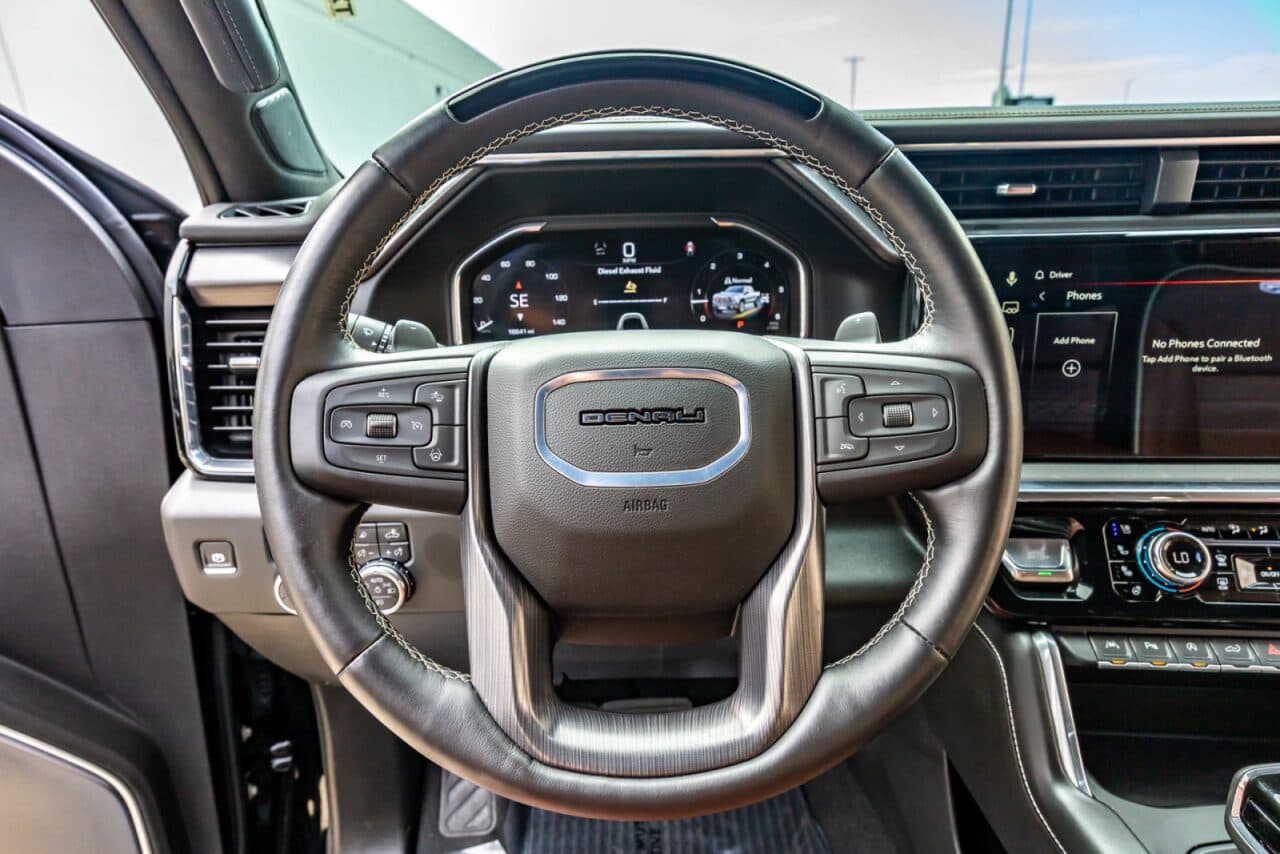 2026 GMC Sierra 1500 Denali Ultimate — photo 17 of 40