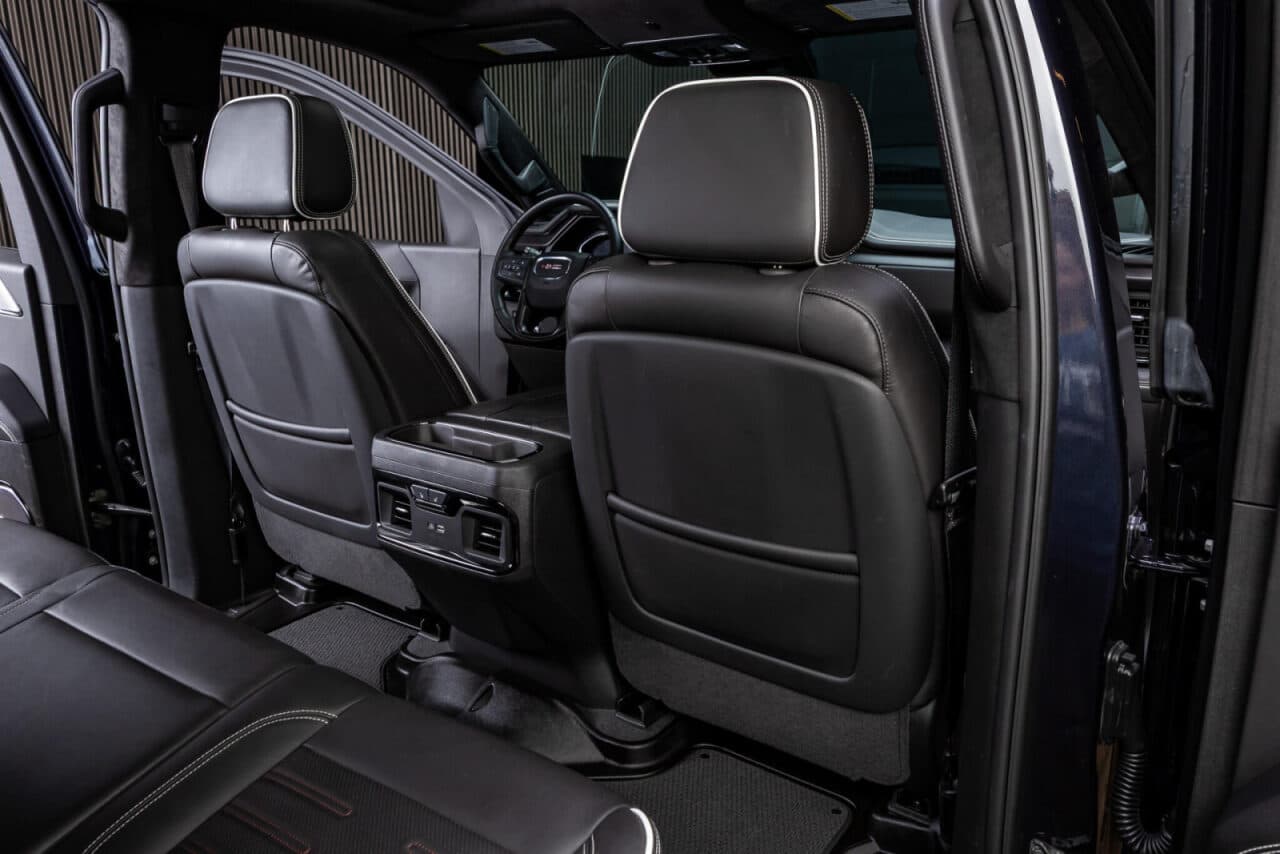 2025 GMC Sierra 1500 AT4X — photo 29 of 38