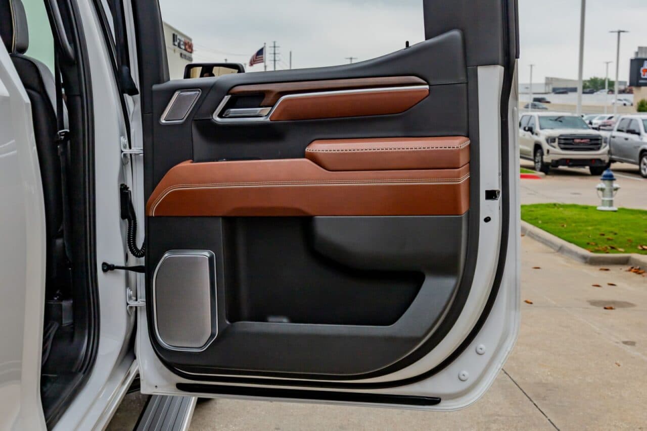 2024 GMC Sierra 1500 Denali Ultimate — photo 37 of 39