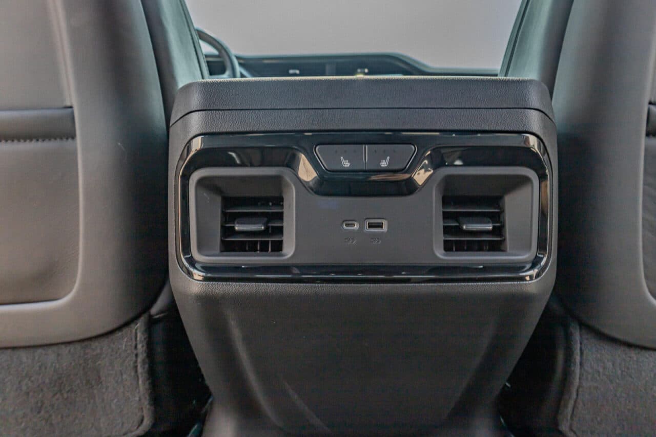 2023 GMC Sierra 1500 AT4X — photo 31 of 39