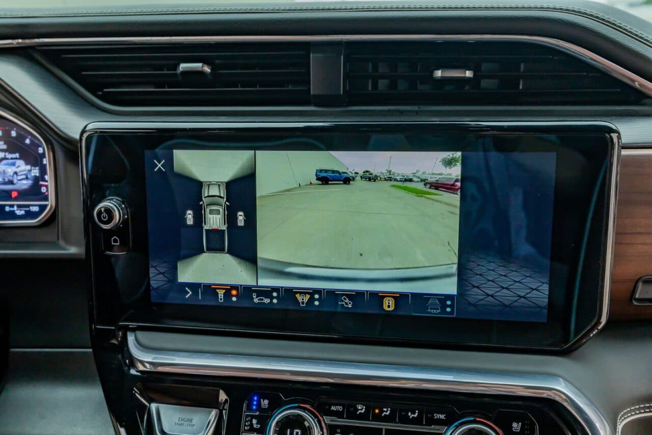 2024 GMC Sierra 1500 Denali Ultimate — photo 24 of 39