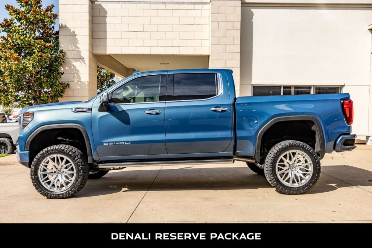 2025 GMC Sierra 1500 Denali — photo 4 of 40