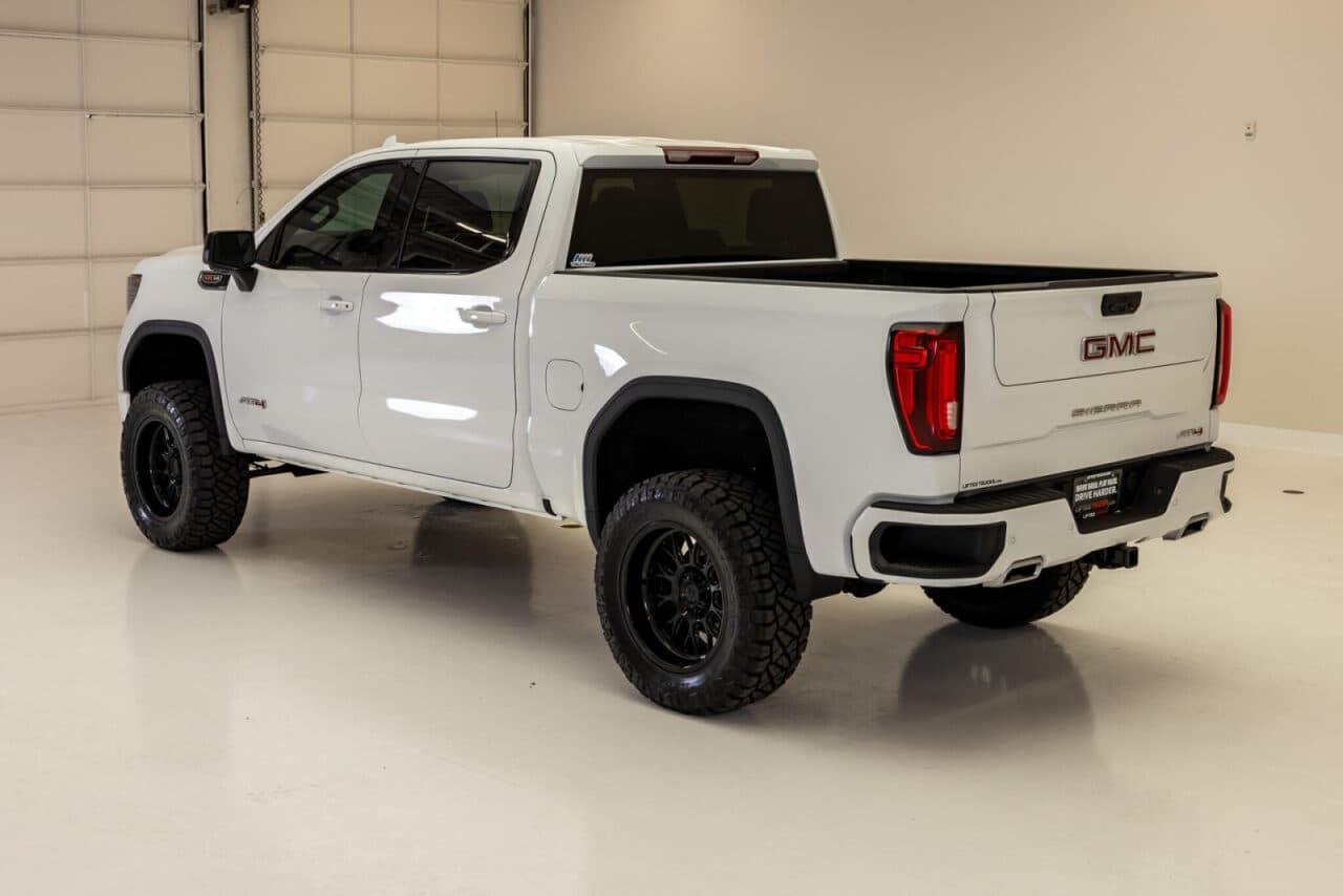 2026 GMC Sierra 1500 AT4 — photo 5 of 36