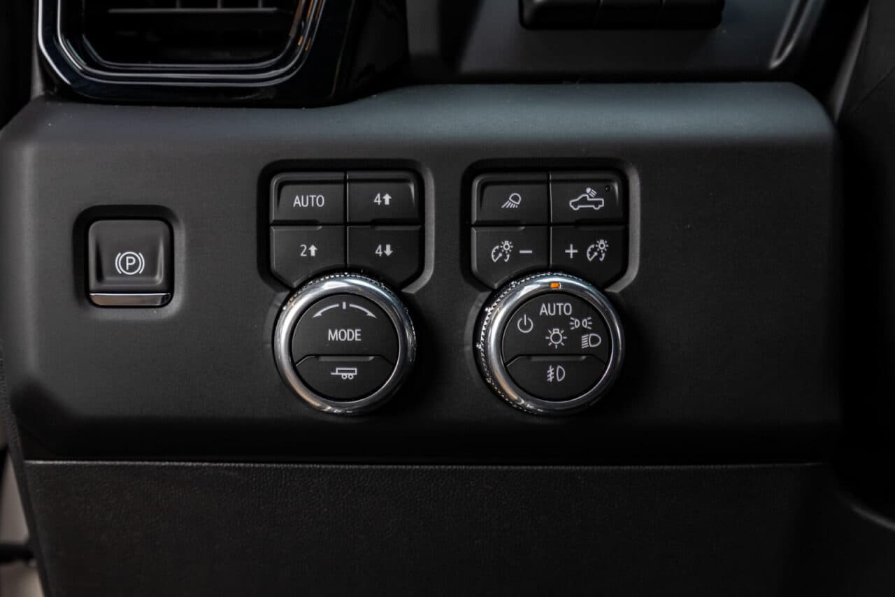 2026 GMC Sierra 1500 AT4 — photo 20 of 40