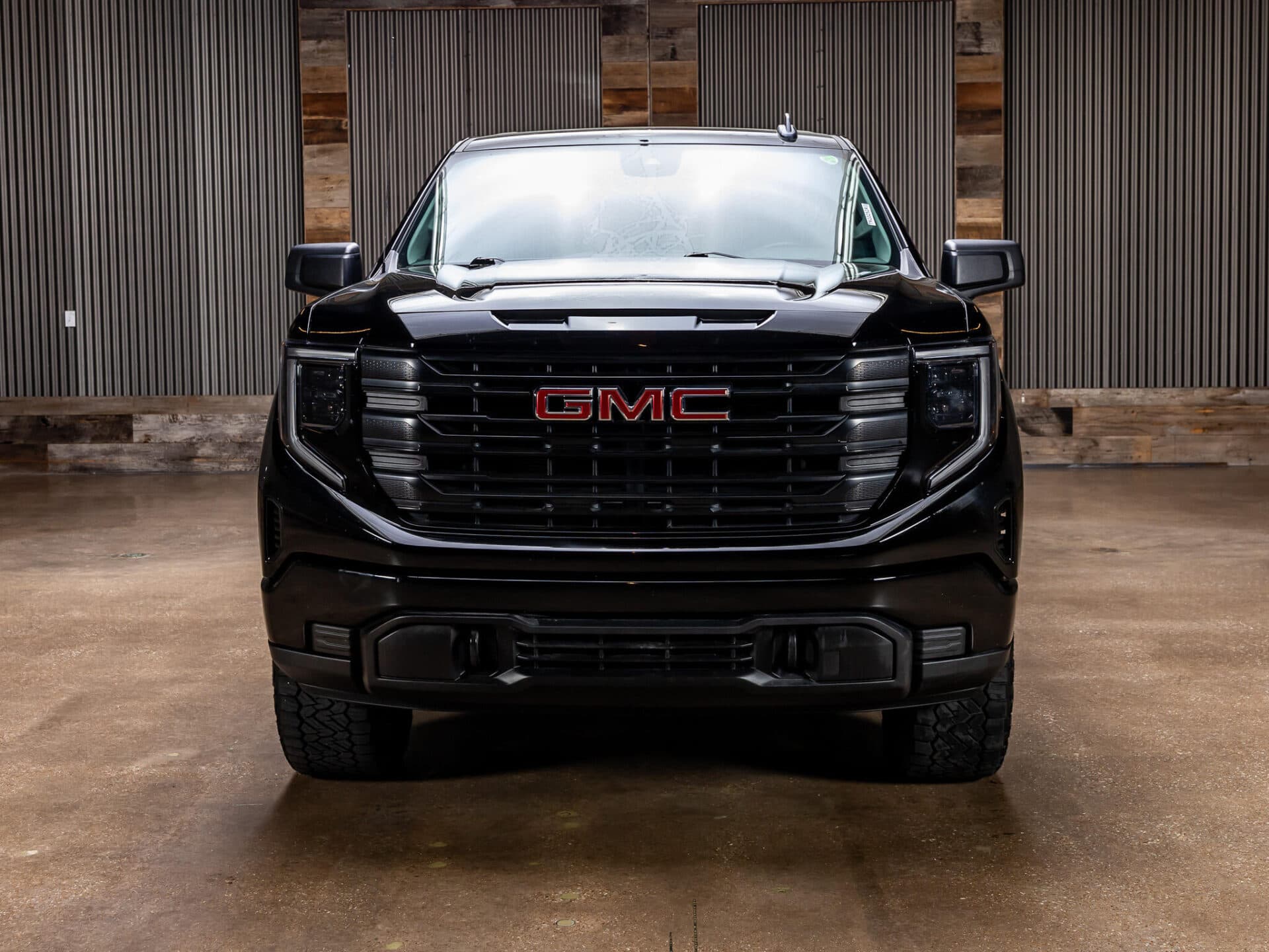 2025 GMC Sierra 1500 Pro — photo 2 of 37