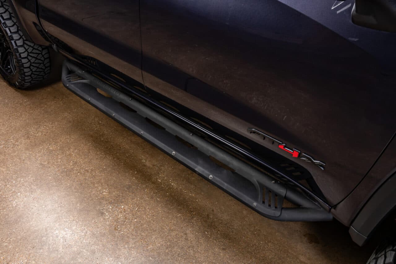 2025 GMC Sierra 1500 AT4X — photo 11 of 38