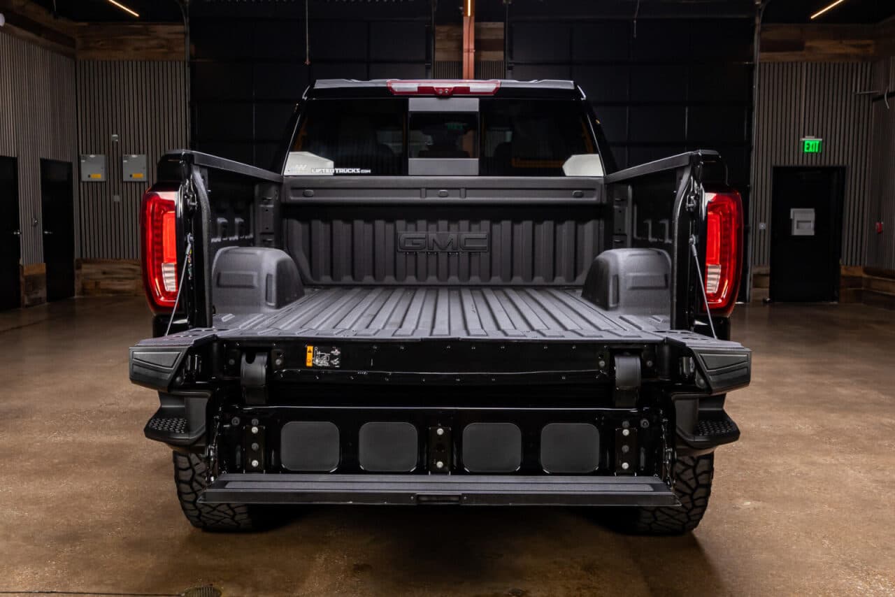 2026 GMC Sierra 1500 AT4 — photo 6 of 38