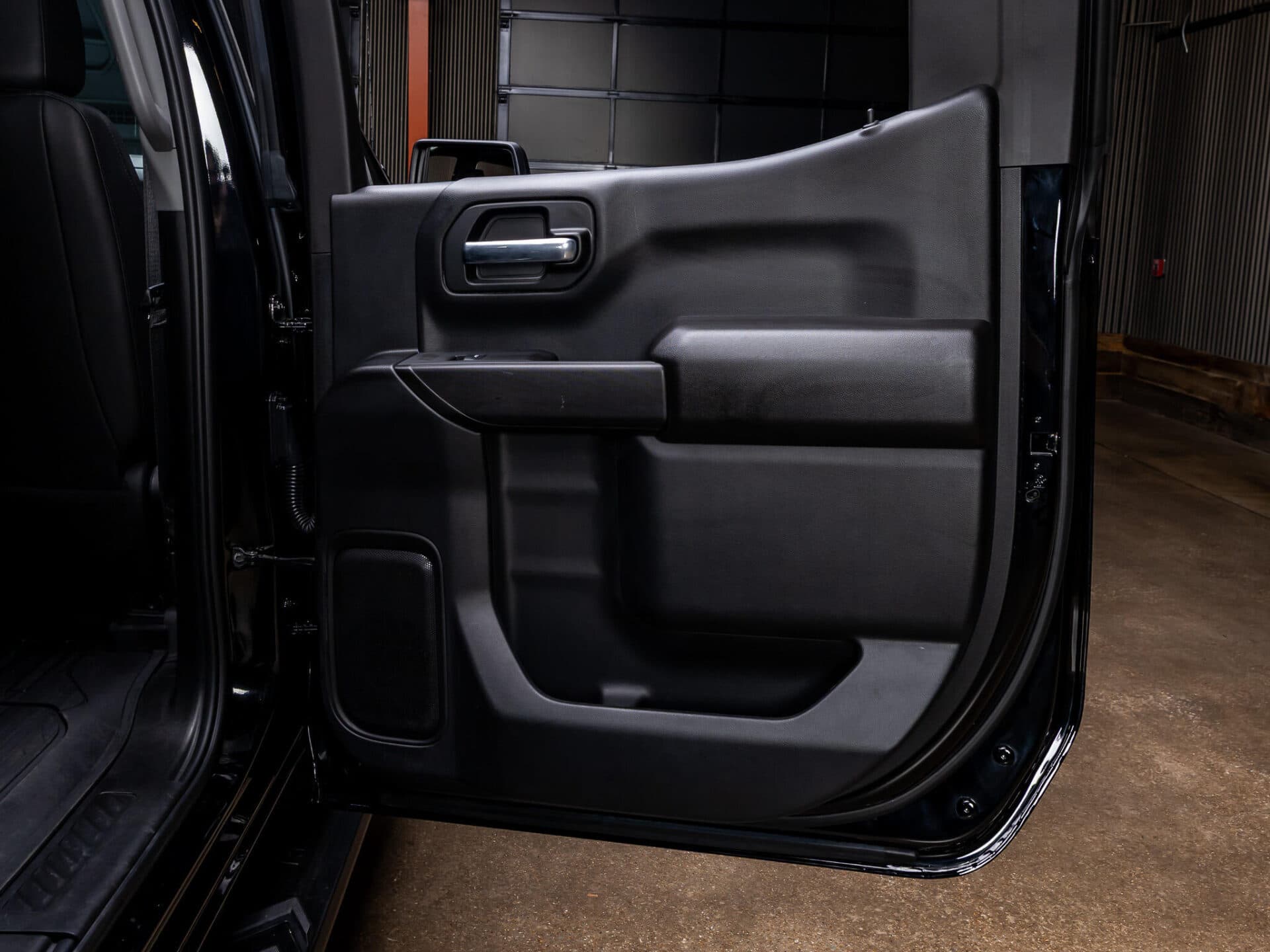 2025 GMC Sierra 1500 Pro — photo 35 of 37