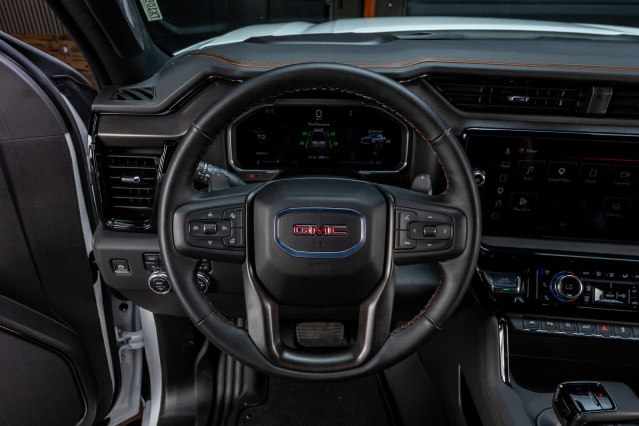 2026 GMC Sierra 1500 AT4 — photo 15 of 37