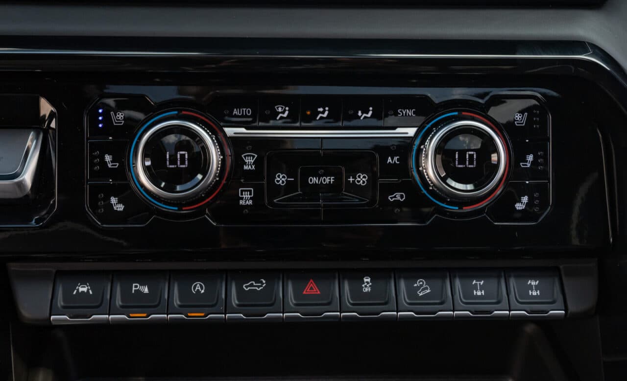 2025 GMC Sierra 1500 AT4X — photo 24 of 39