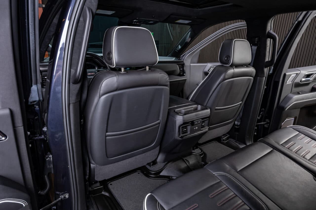 2025 GMC Sierra 1500 AT4X — photo 30 of 38