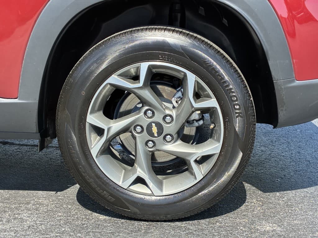 2025 Chevrolet Trax LT — photo 6 of 27