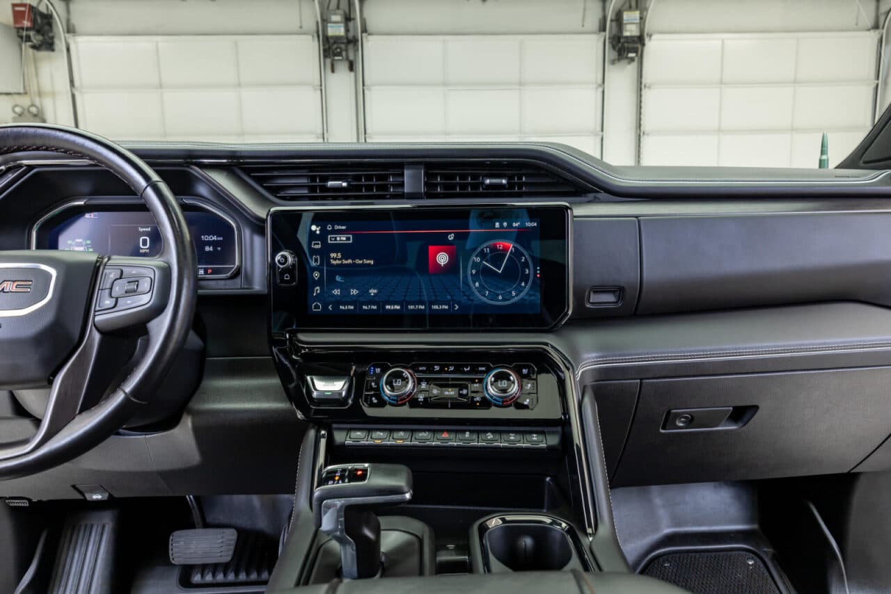 2024 GMC Sierra 1500 AT4X — photo 19 of 37