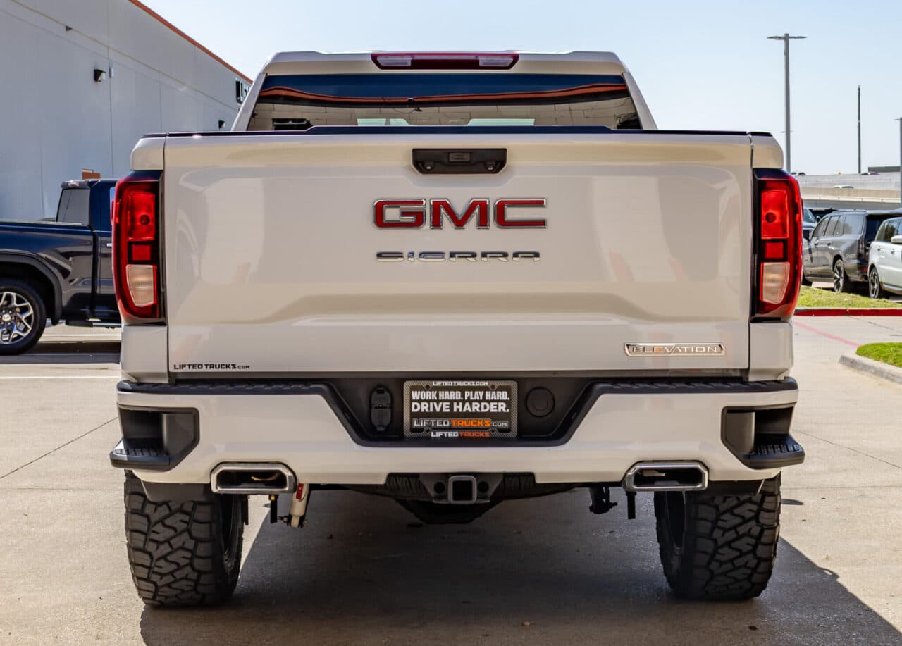2025 GMC Sierra 1500 Elevation — photo 6 of 35