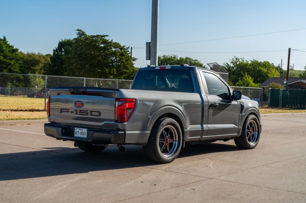 2024 Ford F-150 XL Regular Cab 4x4 — photo 4 of 36